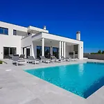 L' Escapade By Istrialux Villa Režanci