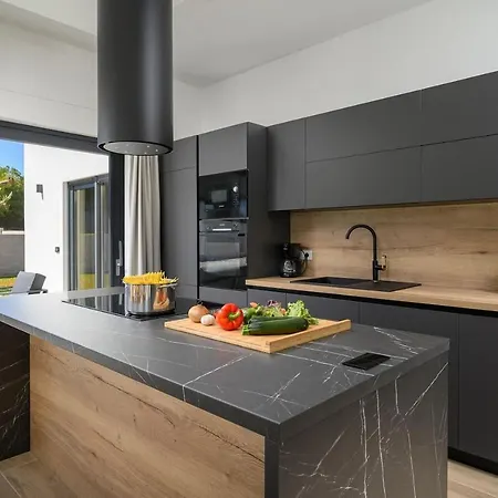 Villa L' Escapade By Istrialux Režanci