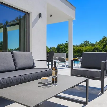 L' Escapade By Istrialux Villa