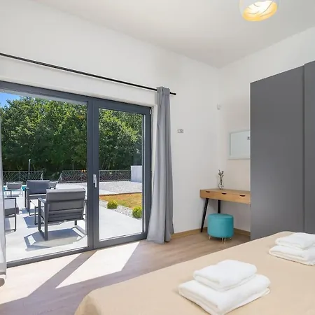 Villa L' Escapade By Istrialux