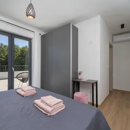 L' Escapade By Istrialux Villa